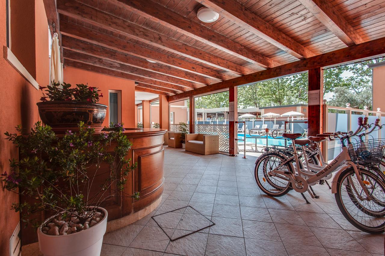 Hotel De La Ville Cesenatico Buitenkant foto